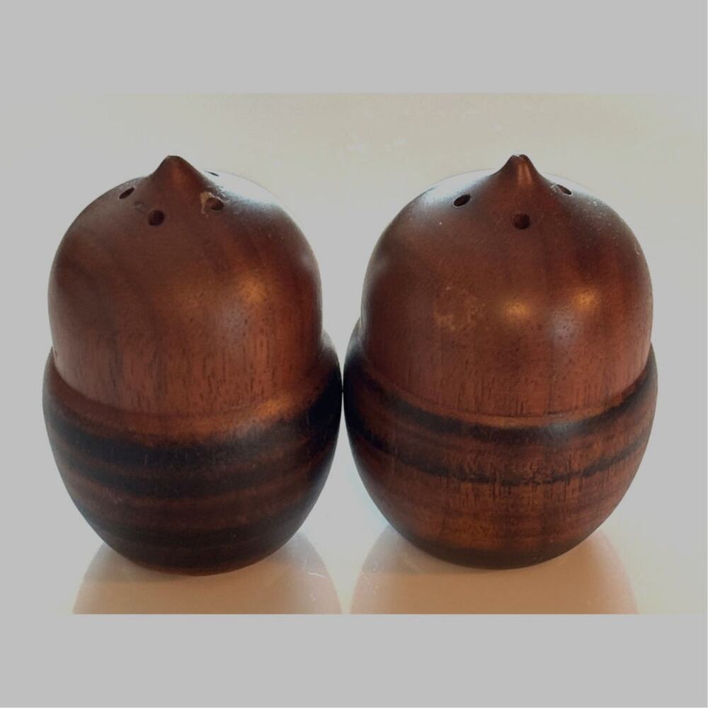 Vintage Wooden Acorn Salt & Pepper Shakers Fall Rustic Farmhouse Cottage Decor